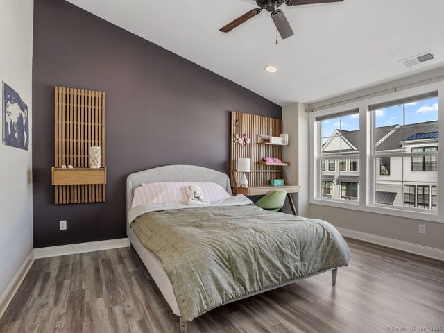 22 Brentwood Circle 22, Danbury, CT 06810