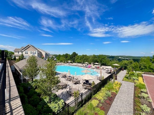 22 Brentwood Circle 22, Danbury, CT 06810