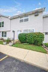 309 Peppertree Lane, Aurora, IL 60504