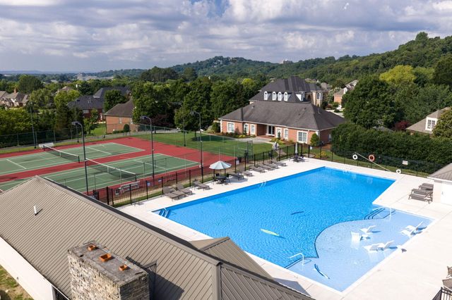 1299 Quiet Pond Drive, Chattanooga, TN 37415