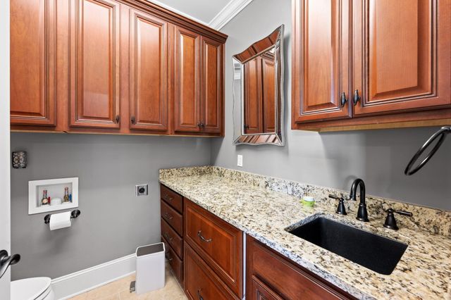 1299 Quiet Pond Drive, Chattanooga, TN 37415