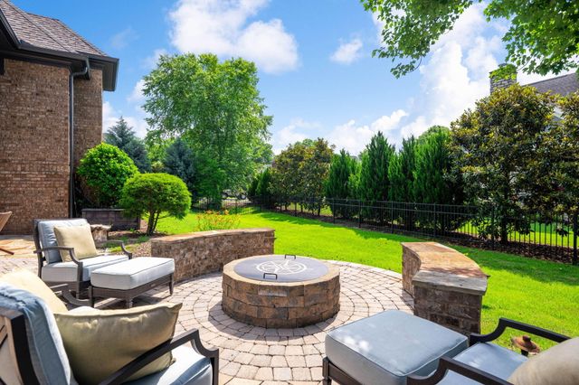 1299 Quiet Pond Drive, Chattanooga, TN 37415