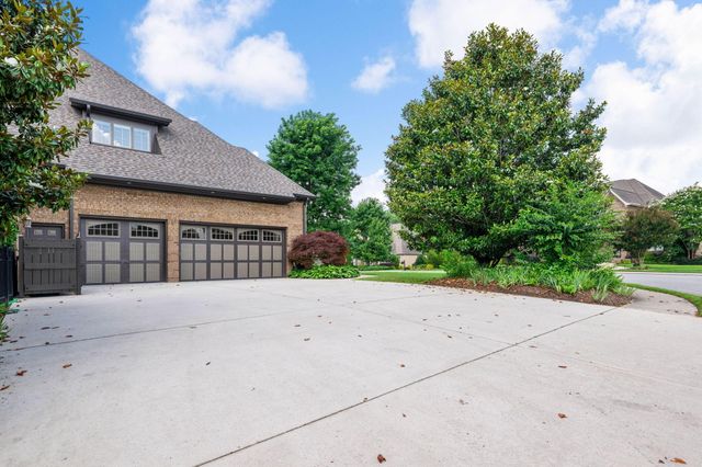1299 Quiet Pond Drive, Chattanooga, TN 37415