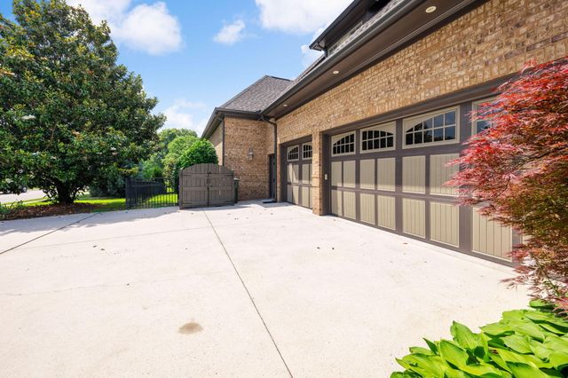 1299 Quiet Pond Drive, Chattanooga, TN 37415