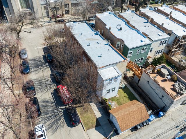 2648 N Francisco Avenue, Chicago, IL 60647