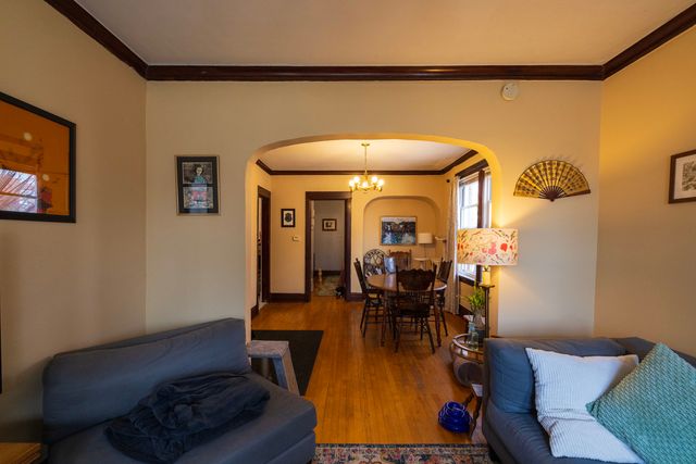 2648 N Francisco Avenue, Chicago, IL 60647