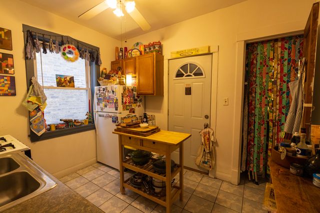 2648 N Francisco Avenue, Chicago, IL 60647