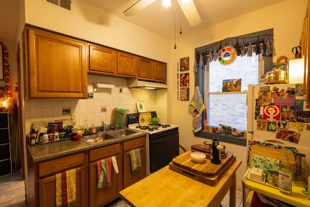 2648 N Francisco Avenue, Chicago, IL 60647