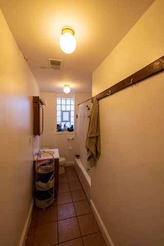 2648 N Francisco Avenue, Chicago, IL 60647