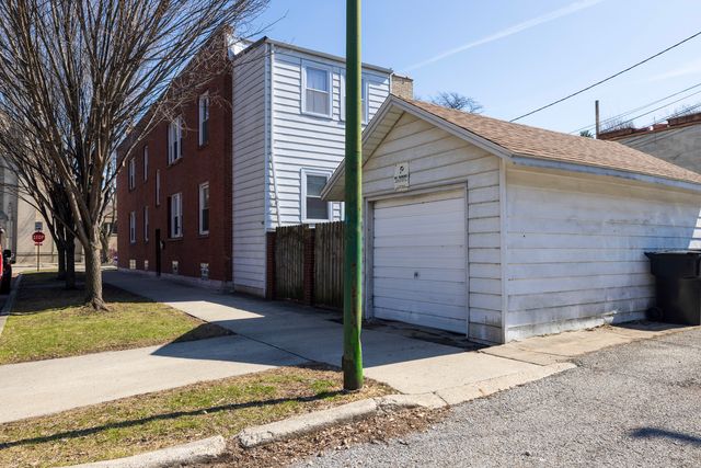 2648 N Francisco Avenue, Chicago, IL 60647