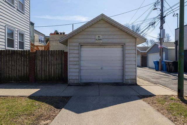 2648 N Francisco Avenue, Chicago, IL 60647