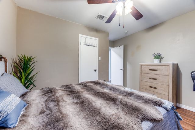 2705 N Woods Street, Sherman, TX 75092