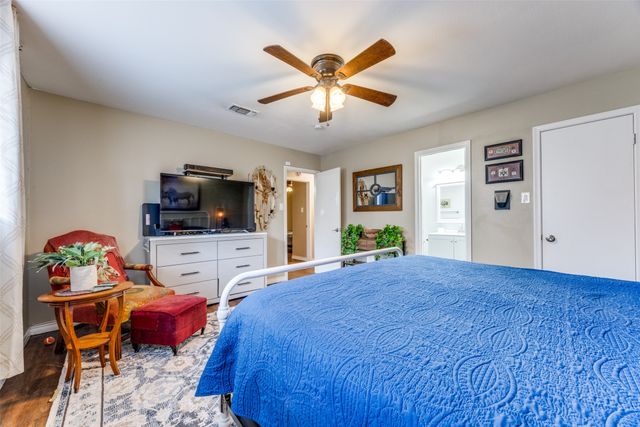 2705 N Woods Street, Sherman, TX 75092