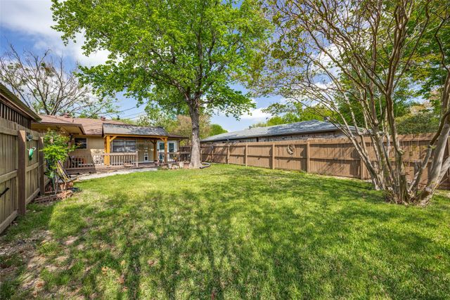 2705 N Woods Street, Sherman, TX 75092