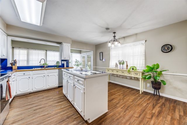 2705 N Woods Street, Sherman, TX 75092