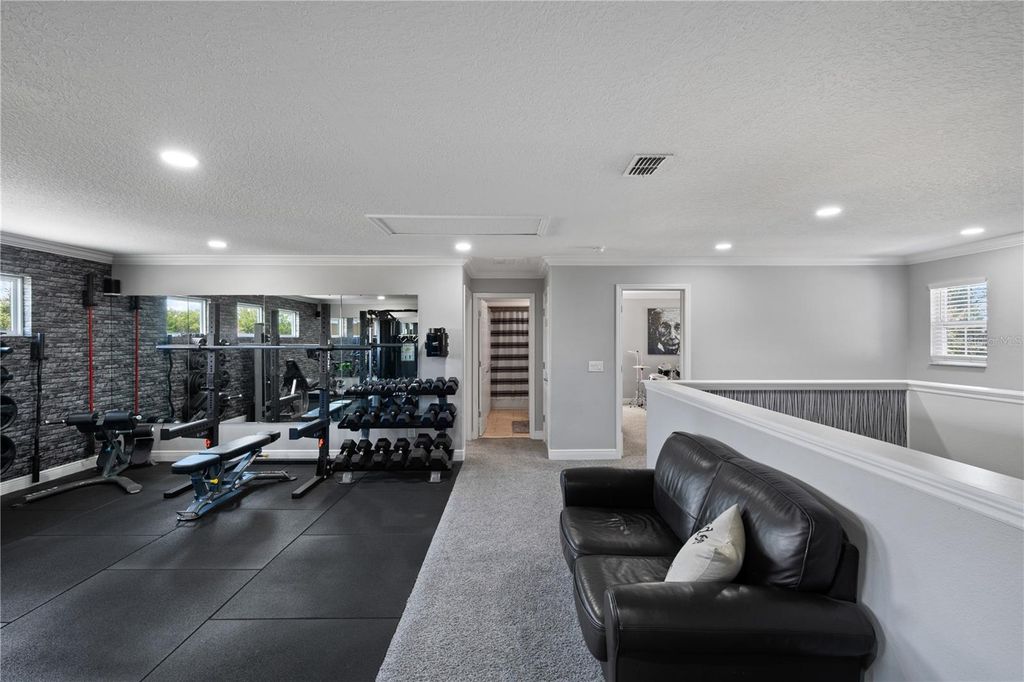 Image 30 of property listing at 1001 VINSETTA CIRCLE, Winter Garden, FL 34787