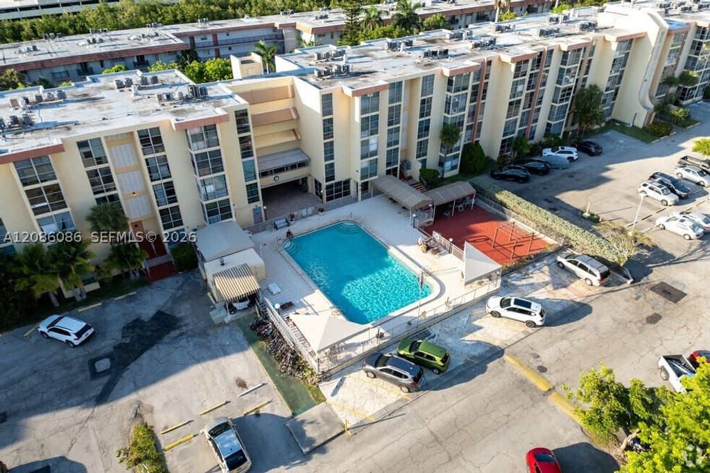 200 172nd St 504, Sunny Isles Beach, FL 33160