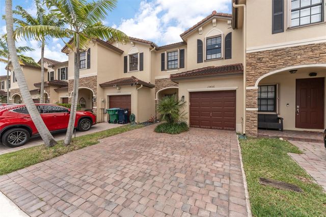 15436 SW 119th Ter, Miami, FL 33196