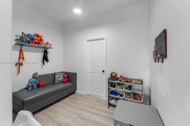 15436 SW 119th Ter, Miami, FL 33196