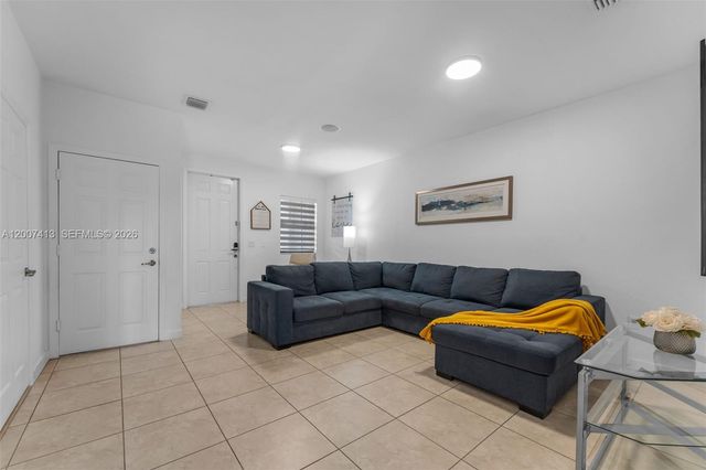 15436 SW 119th Ter, Miami, FL 33196