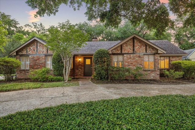 2126 Chimney Rock Road, Houston, TX 77056
