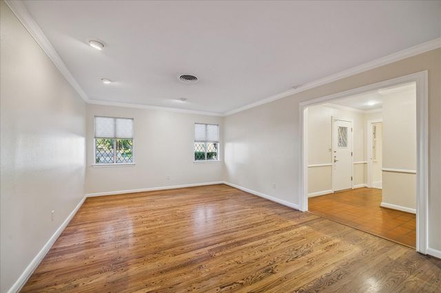 2126 Chimney Rock Road, Houston, TX 77056