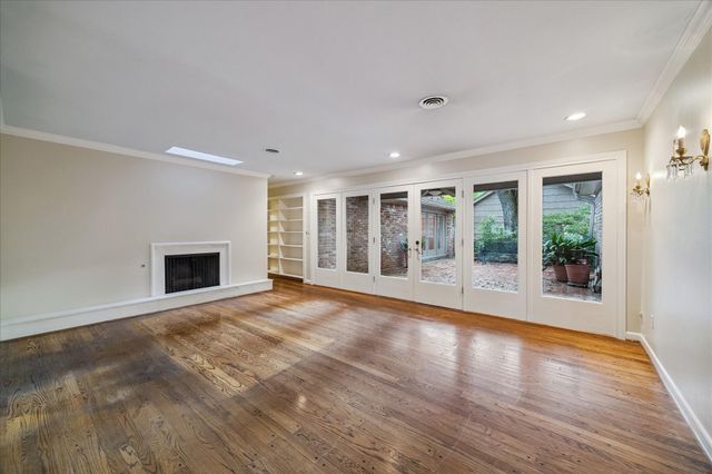 2126 Chimney Rock Road, Houston, TX 77056