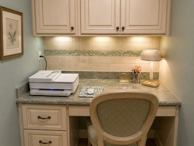 40 Village Rd. 602, Middleton, MA 01949