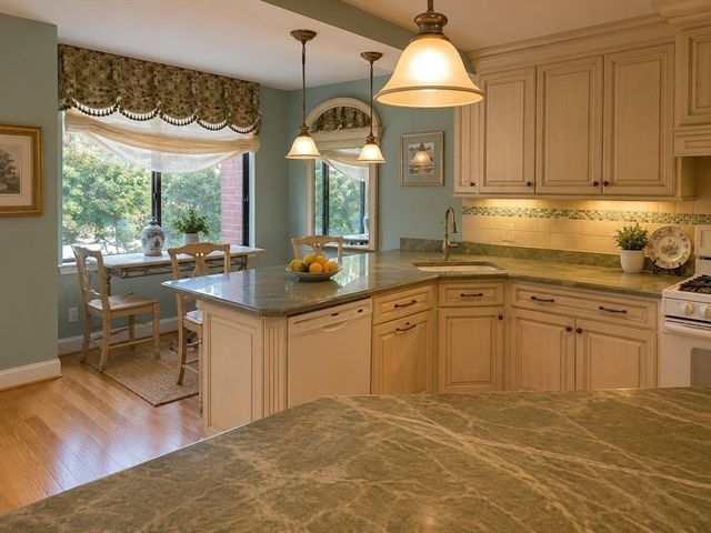 40 Village Rd. 602, Middleton, MA 01949