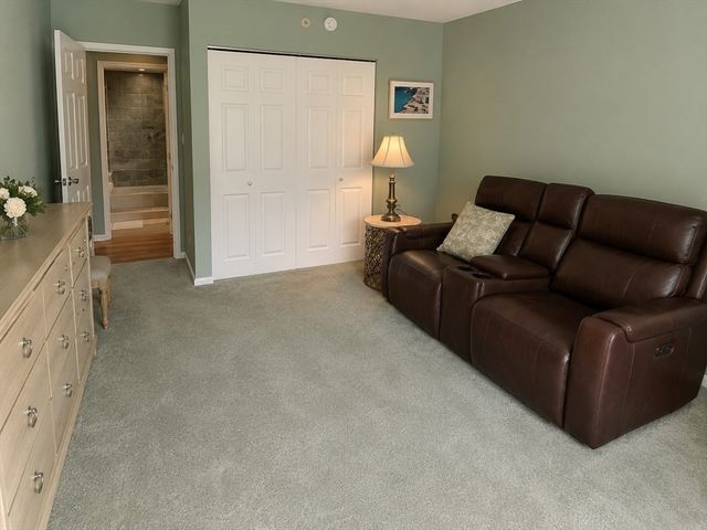 40 Village Rd. 602, Middleton, MA 01949