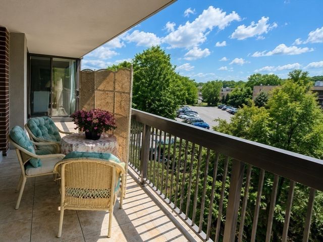 40 Village Rd. 602, Middleton, MA 01949