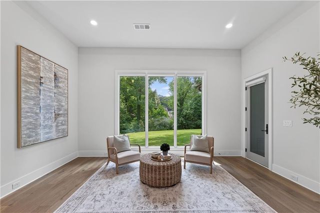 135 Mayfield Circle, Alpharetta, GA 30009