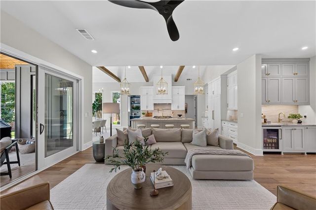 135 Mayfield Circle, Alpharetta, GA 30009