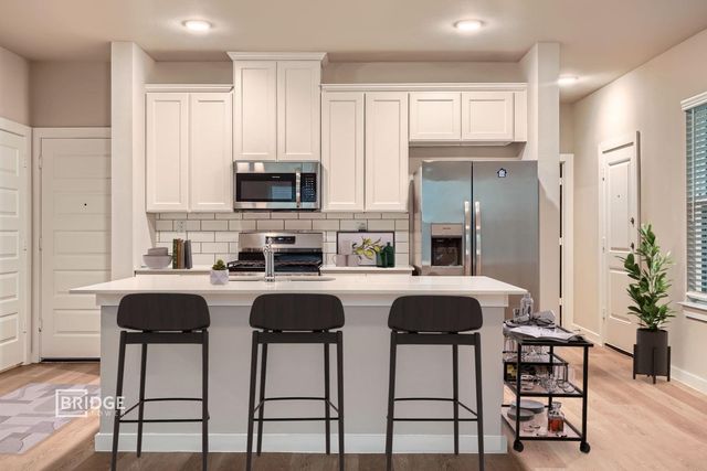 120 Pecan Lane, Lake Jackson, TX 77566