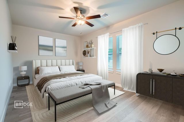 120 Pecan Lane, Lake Jackson, TX 77566