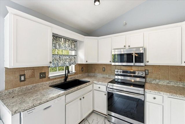 4837 Nelms LN, Roanoke, VA 24019
