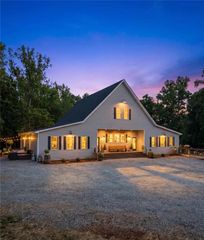 426 Thompson Creek Park Road, Dawsonville, GA 30534