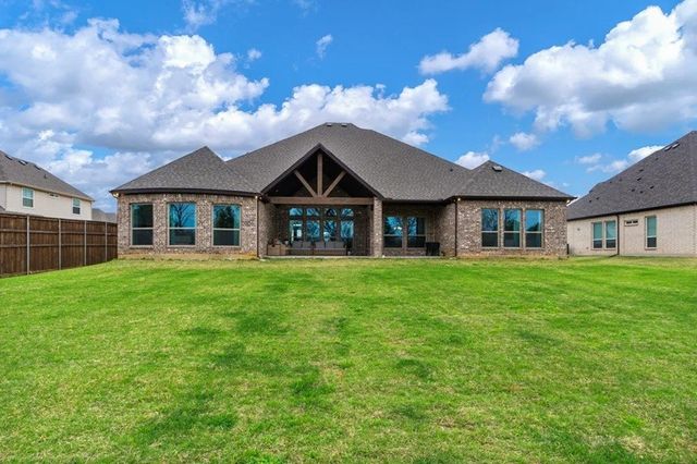 612 Ambergate Drive, Shady Shores, TX 76208