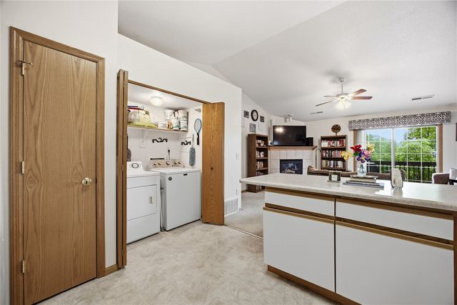 2853 Coral Court 304, Coralville, IA 52241