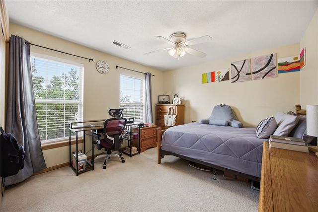 2853 Coral Court 304, Coralville, IA 52241