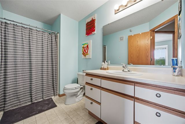 2853 Coral Court 304, Coralville, IA 52241