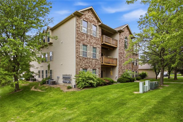 2853 Coral Court 304, Coralville, IA 52241