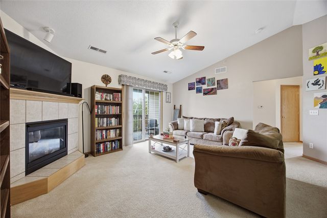 2853 Coral Court 304, Coralville, IA 52241