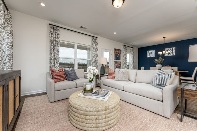 211 Hillview Ave, Shelbyville, TN 37160