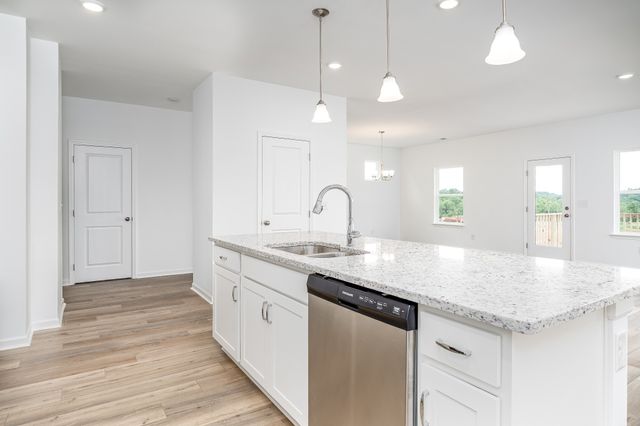 211 Hillview Ave, Shelbyville, TN 37160