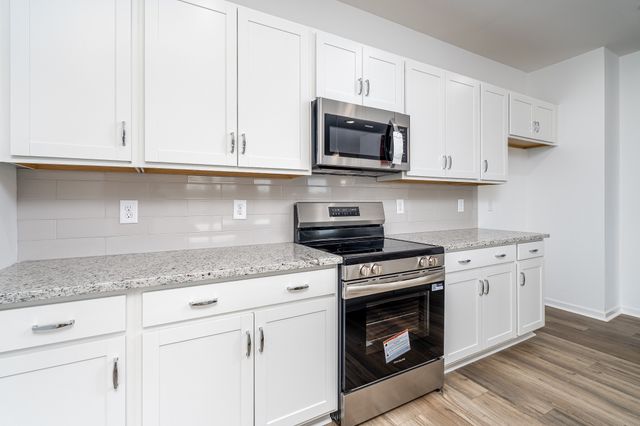 211 Hillview Ave, Shelbyville, TN 37160