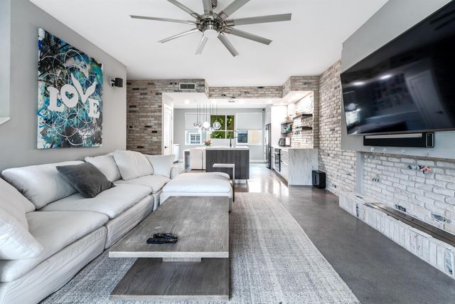 636 FERN Street, West Palm Beach, FL 33401