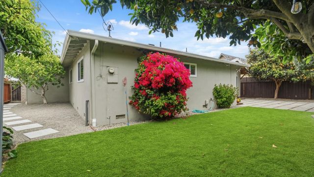 739 Bellarmine Drive, Salinas, CA 93901