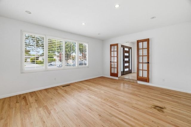 739 Bellarmine Drive, Salinas, CA 93901