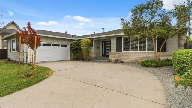 739 Bellarmine Drive, Salinas, CA 93901